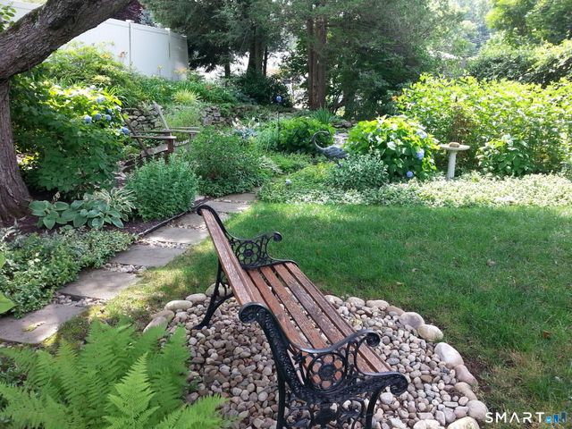 1 East Normandy Drive, West Hartford, CT 06107