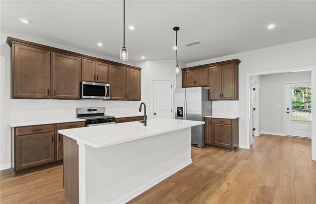 728 Mirror Lake Parkway, Villa Rica, GA 30180