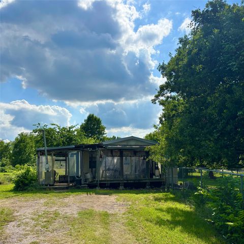 700 Kim Court, Cleburne, TX 76031