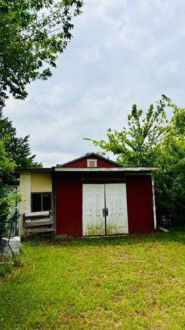 700 Kim Court, Cleburne, TX 76031