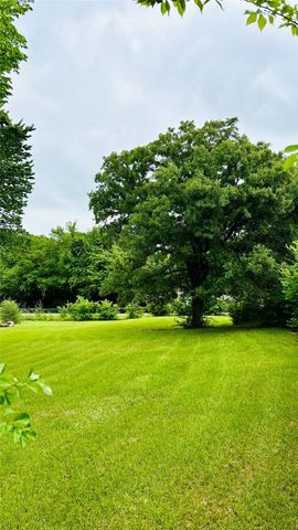 700 Kim Court, Cleburne, TX 76031