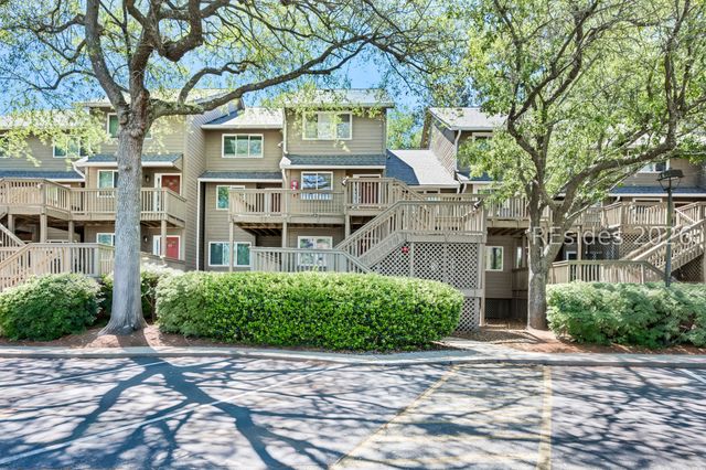 50 Yacht Cove Dr Apt 327, Hilton Head Island, SC 29928