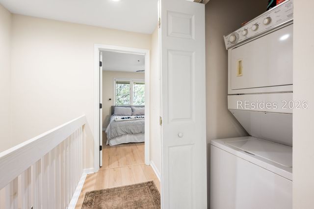 50 Yacht Cove Dr Apt 327, Hilton Head Island, SC 29928