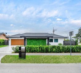 2410 SW 99th Avenue, Miami, FL 33165