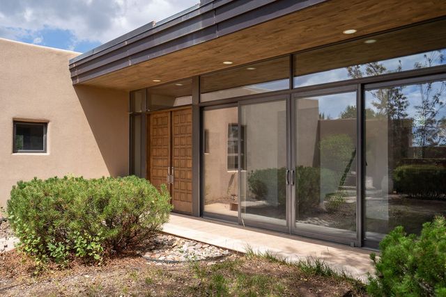 18 Bishops Dome, Santa Fe, NM 87506