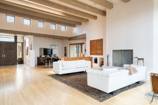 18 Bishops Dome, Santa Fe, NM 87506