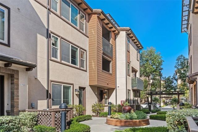 1370 Clementine Way, Fullerton, CA 92833