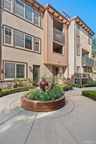 1370 Clementine Way, Fullerton, CA 92833