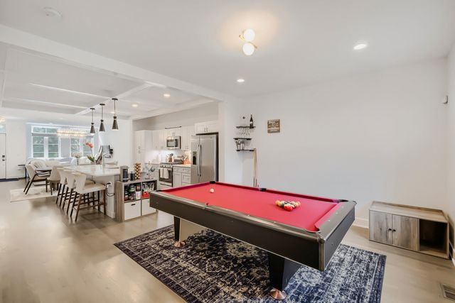319 S Washtenaw Avenue, Chicago, IL 60612