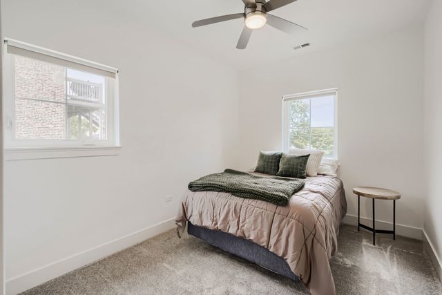 319 S Washtenaw Avenue, Chicago, IL 60612