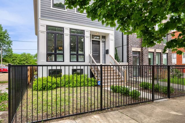 319 S Washtenaw Avenue, Chicago, IL 60612
