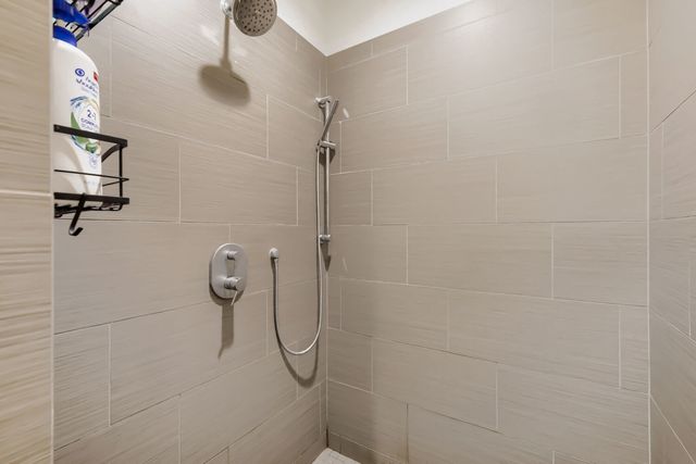 319 S Washtenaw Avenue, Chicago, IL 60612