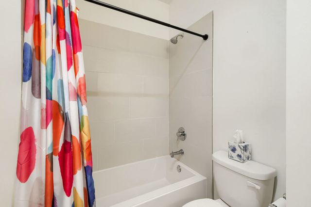 319 S Washtenaw Avenue, Chicago, IL 60612