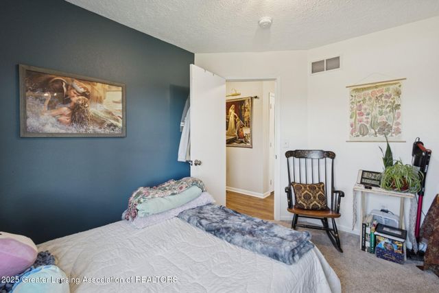 2663 Carlisle Highway, Charlotte, MI 48813