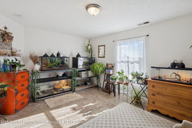 2663 Carlisle Highway, Charlotte, MI 48813