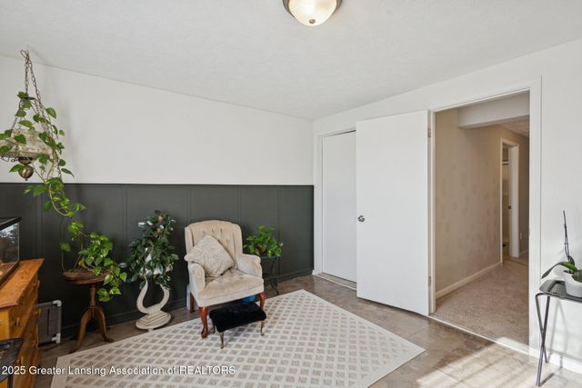 2663 Carlisle Highway, Charlotte, MI 48813