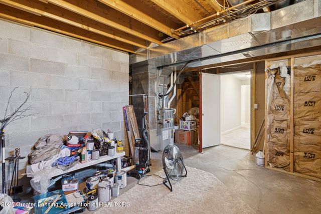 2663 Carlisle Highway, Charlotte, MI 48813