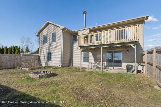 2663 Carlisle Highway, Charlotte, MI 48813