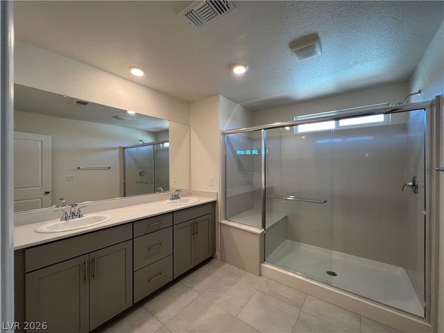 8142 Desert Cassia Avenue, Las Vegas, NV 89113