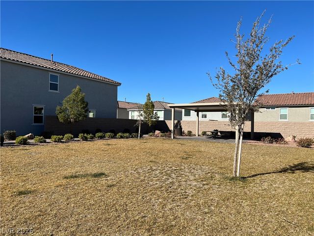8142 Desert Cassia Avenue, Las Vegas, NV 89113