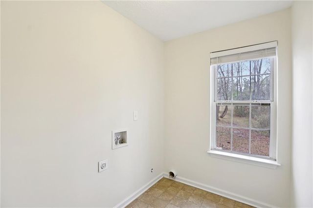 83 Huntington Court, Newnan, GA 30265