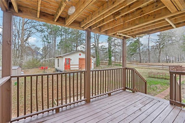 83 Huntington Court, Newnan, GA 30265