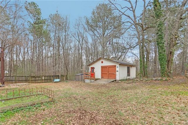 83 Huntington Court, Newnan, GA 30265