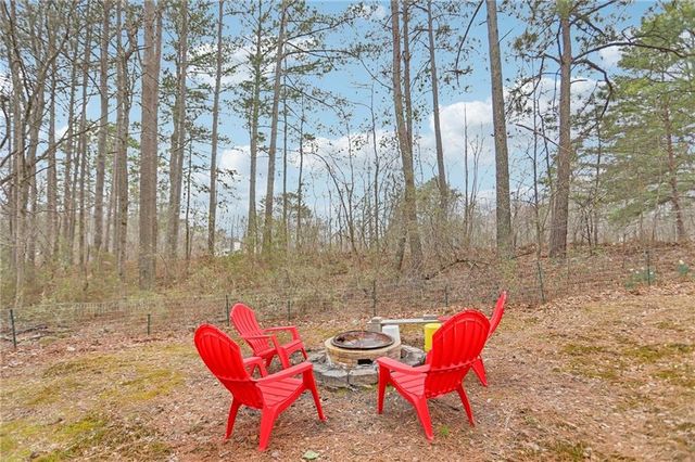 83 Huntington Court, Newnan, GA 30265