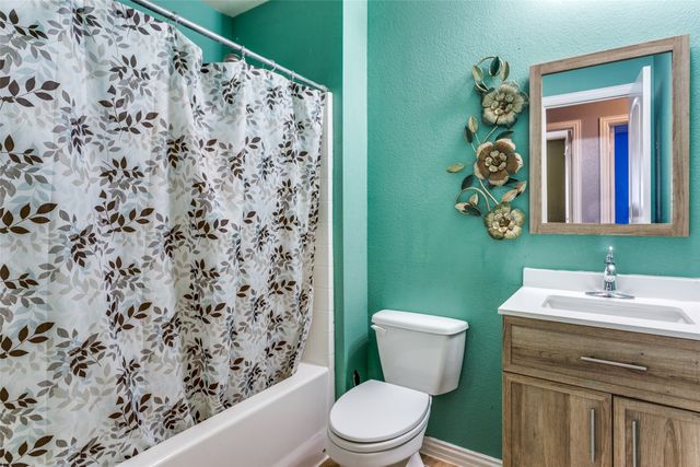 1241 Camden Yard Drive, Fort Worth, TX 76028