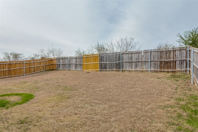 1241 Camden Yard Drive, Fort Worth, TX 76028