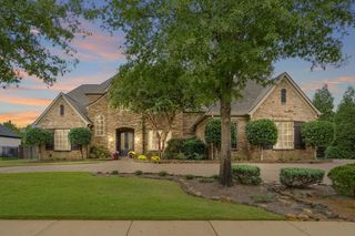 1242 BRAYGOOD DR, Collierville, TN 38017