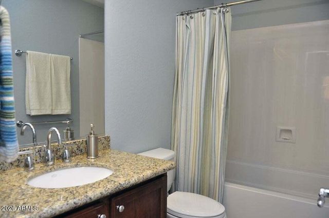 3939 E CAT BALUE Drive, Phoenix, AZ 85050