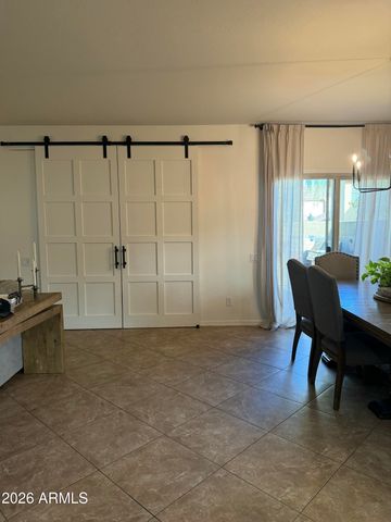 3939 E CAT BALUE Drive, Phoenix, AZ 85050