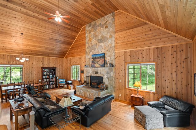 4046 Little Applegate Road, Jacksonville, OR 97530