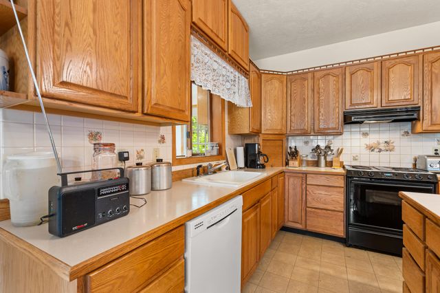 4046 Little Applegate Road, Jacksonville, OR 97530
