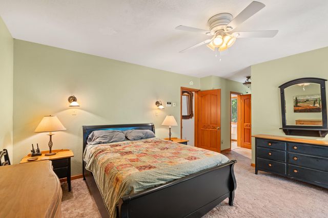 4046 Little Applegate Road, Jacksonville, OR 97530