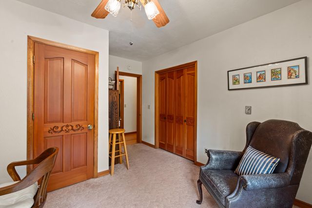 4046 Little Applegate Road, Jacksonville, OR 97530