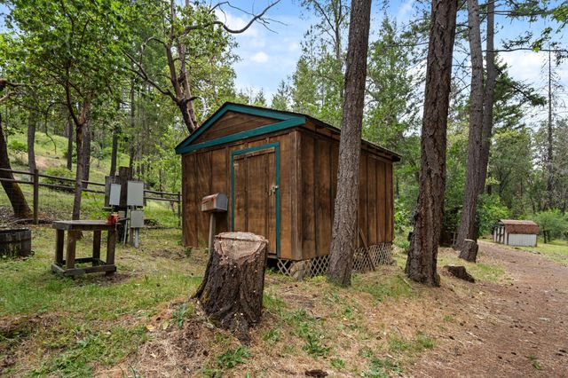 4046 Little Applegate Road, Jacksonville, OR 97530