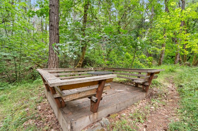4046 Little Applegate Road, Jacksonville, OR 97530