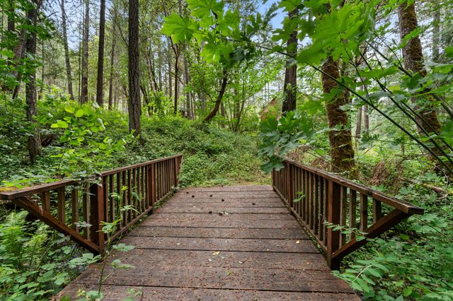 4046 Little Applegate Road, Jacksonville, OR 97530