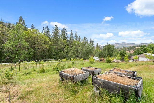 4046 Little Applegate Road, Jacksonville, OR 97530