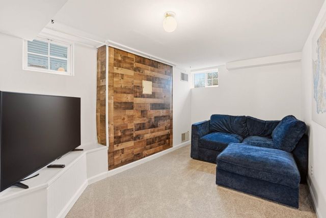 1217 S Jefferson St, Spokane, WA 99204