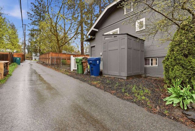 1217 S Jefferson St, Spokane, WA 99204