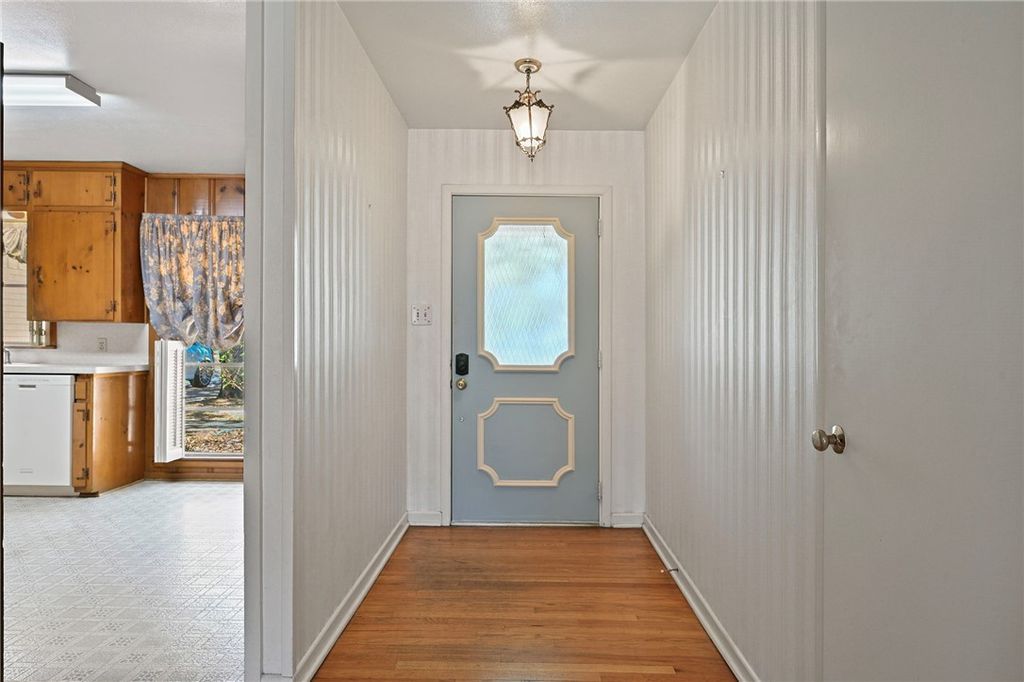 709 Esther Boulevard, Bryan, TX 77802 — photo 2