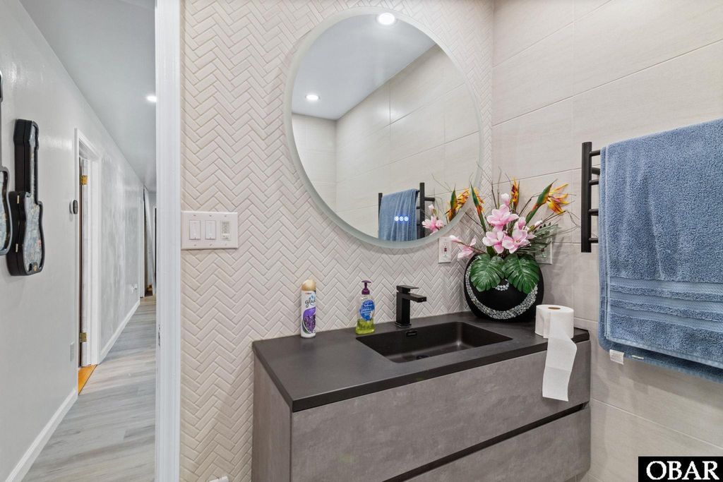 Image 27 of property listing at 185 Launch Landing Road Lot 13, Moyock, NC 27958