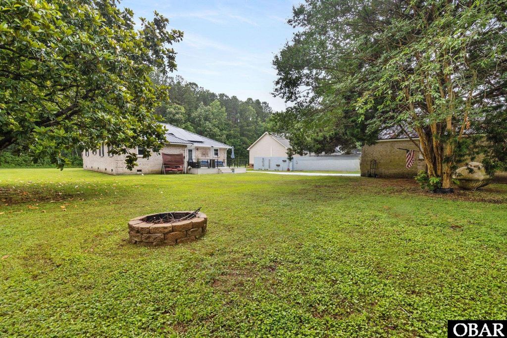 Image 33 of property listing at 185 Launch Landing Road Lot 13, Moyock, NC 27958