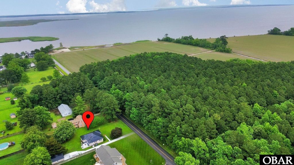 Image 41 of property listing at 185 Launch Landing Road Lot 13, Moyock, NC 27958