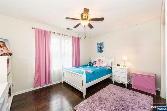 5 Crestview Lane, Sparta, NJ 07871