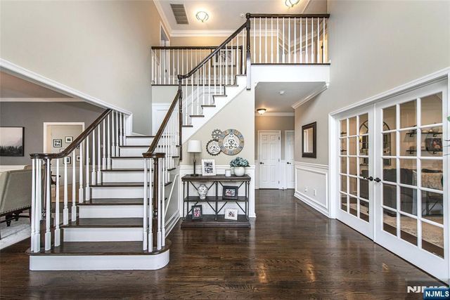 5 Crestview Lane, Sparta, NJ 07871