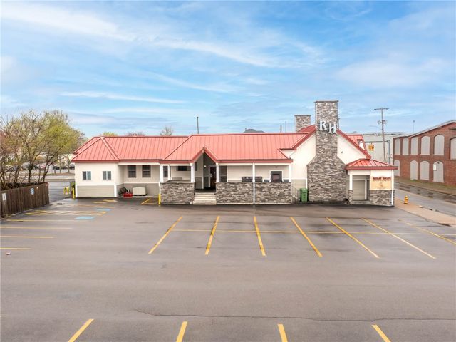 176 Columbus Avenue, Pawtucket, RI 02860
